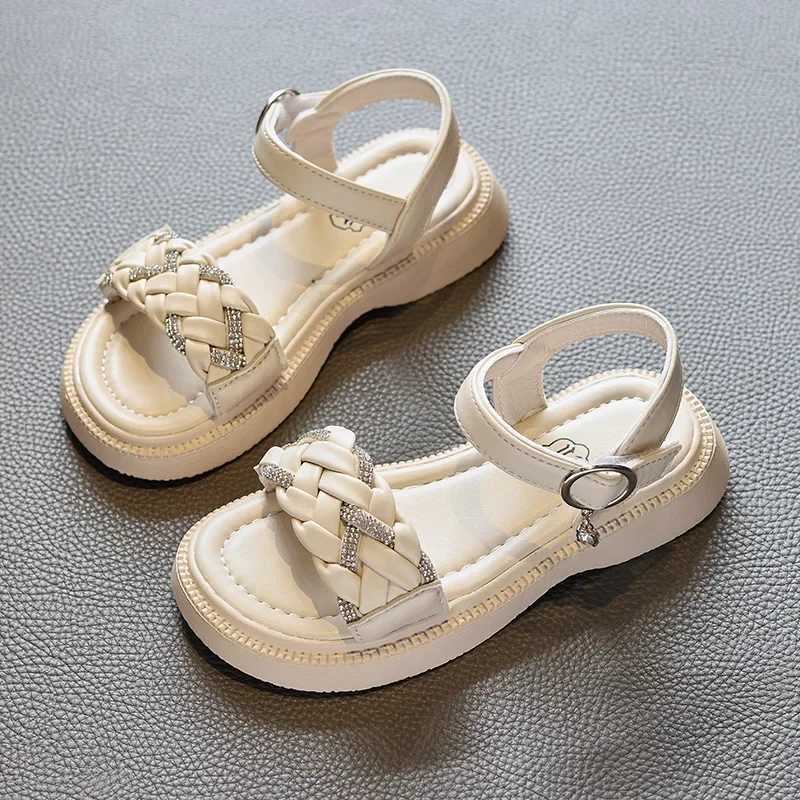 Childrens and Girls Sandals 2025 New Summer Little Girl Baby Sports Big Princess Beach Soft soled Childrens ShoesR250707