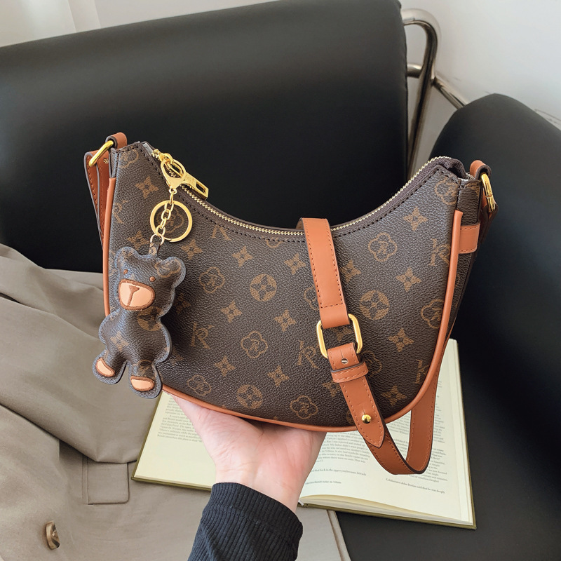 Designer High-End Small for Women 2025 New Vintage Color-Block Fashion Versatile Underarm Shoulder Crossbody Light Luxury Women's Bag