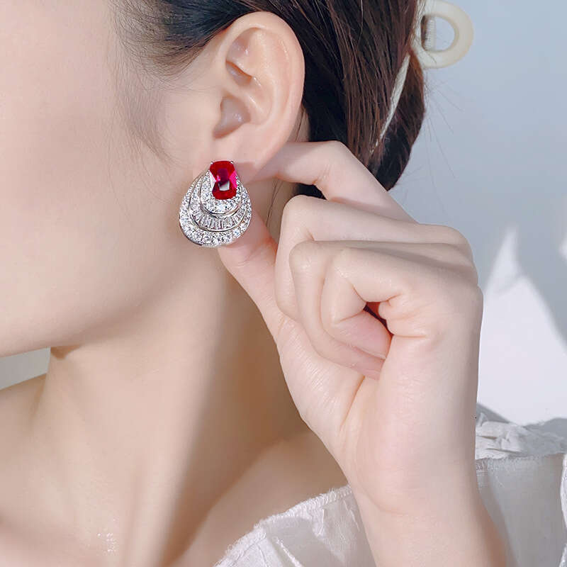 Palace Style Jewelry Zircon Earrings Red Elegant Versatile New Women's High-End E9f