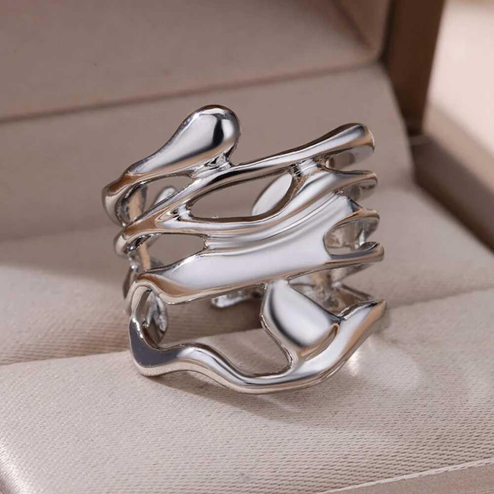 2024 Stainless Steel Rings for Women Men Gold Color Hollow Wide Open Ring Fashion Wedding Party Finger Jewelry Gift XJ250707