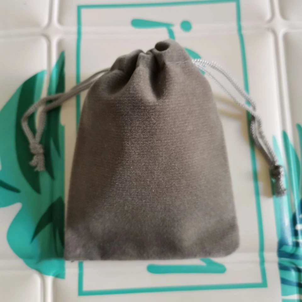 100pcs/lot Drawstring Velvet Bags 5x7 7x9 9x12cm Jewelry Charms Necklace Packaging Pouches Display Packing Gift Bags 250702