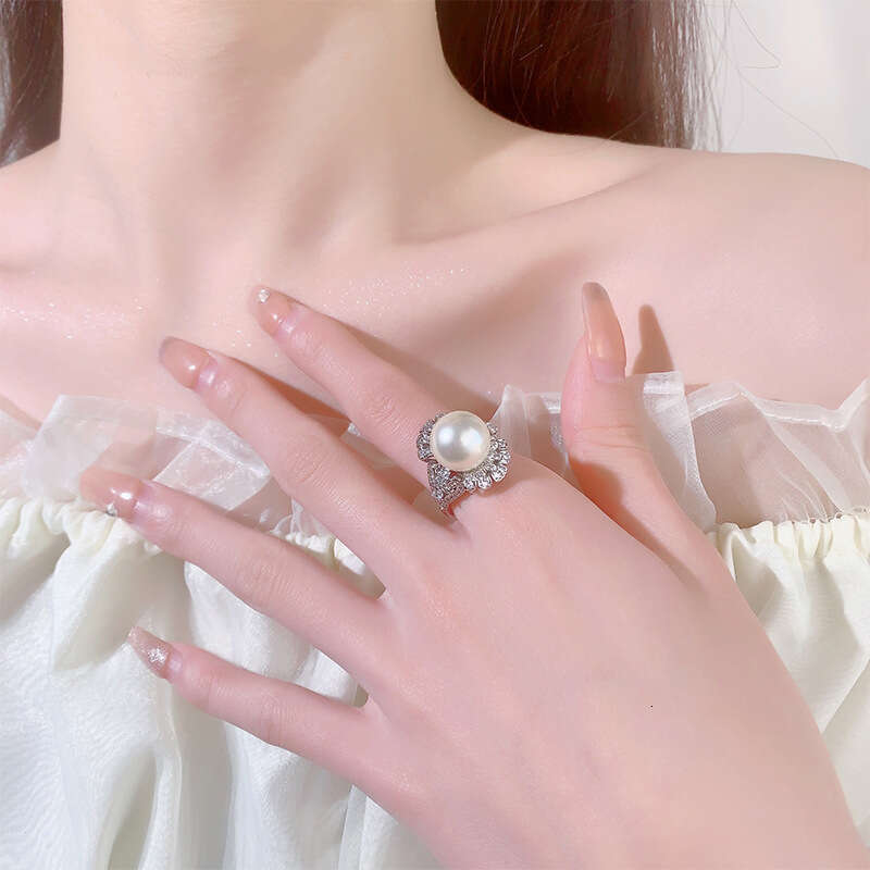 Huayoumei Jewelry Imitation Natural French Style Flower Inlaid Diamond White Index Finger Yellow Shell Pearl Ring 843