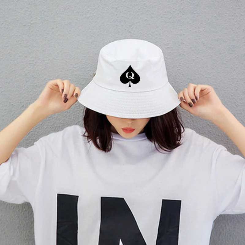 New Fashion Queen Of Spades Bucket Hats For Men and Women Summer Outdoor Hats Cap Black White Red Bucket Hats Y250707