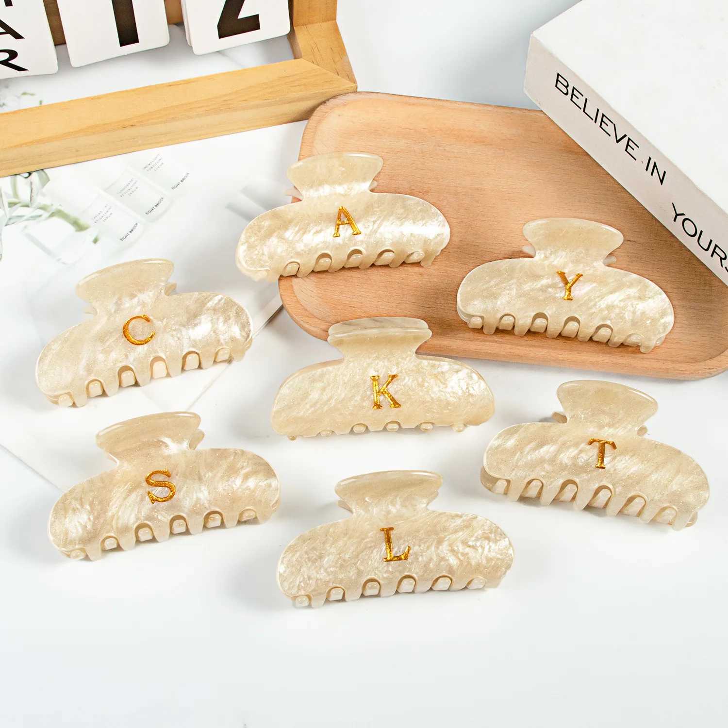 YHJ Golden Letters Hair Claw Personality Design Acrylic Hair Claw Clips Hair Accessories for Women Girls Z250707