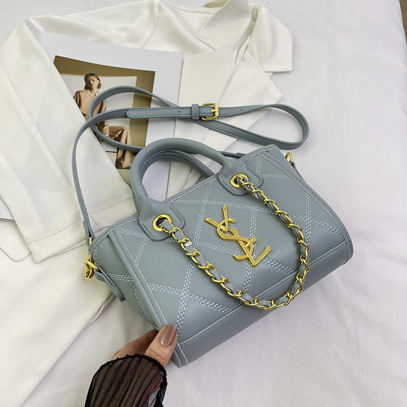 Designer High-End Feel for Women 2025 New Korean Version Quilted Bucket Elegant Versatile Shoulder Crossbody Light Luxury Women's Bag