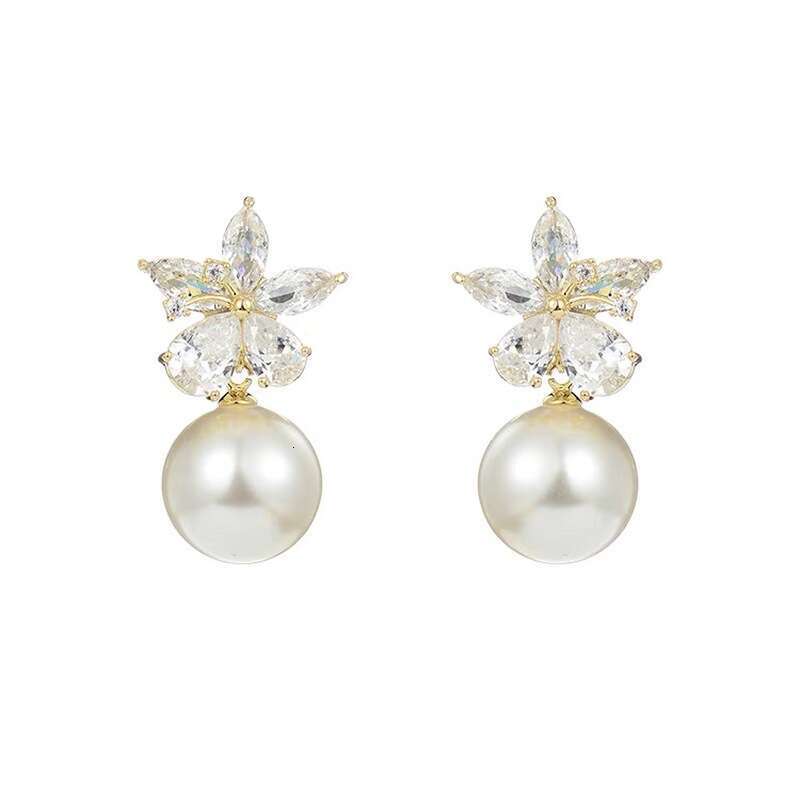 DHcollections Summer Zircon Flower for Women, Light , Niche, High-End, Simple, Elegant Pearl Earrings