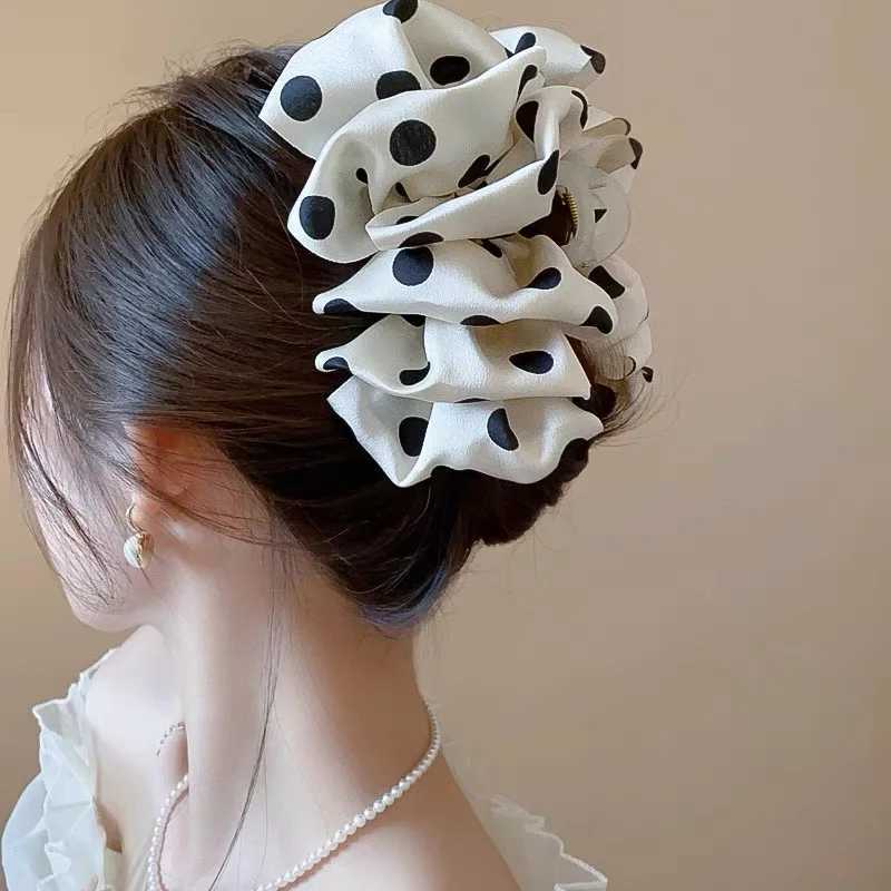 awaytr Wrinkled Polka Dots Hair Claws Elegant Satin Hair Clips Crab for Girl Gift Hair Accessories Festival Headwear Y250707