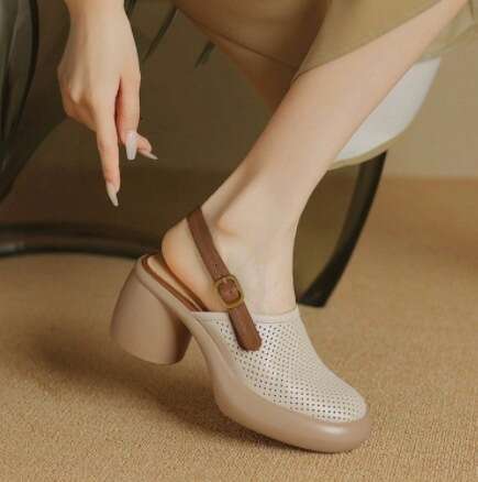 2025 Summer Peep-Toe Platform Thick-Soled Hollow Sandals with Chunky Heels, Round Toe, One-Strap Backless Roman Style Women's Shoes