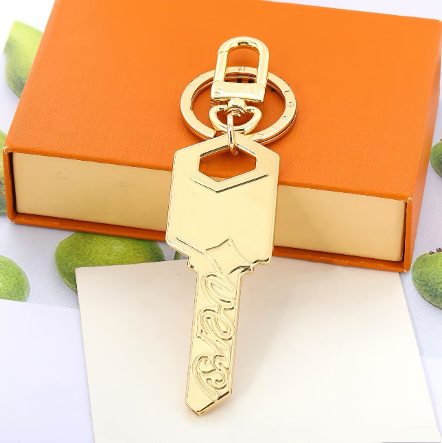 With gift box Fashion Metal flower chains Gold keys Brands Keychains Designer bag charm Brand keychain Car key holder Accessories - Perfect Christmas gift for Her