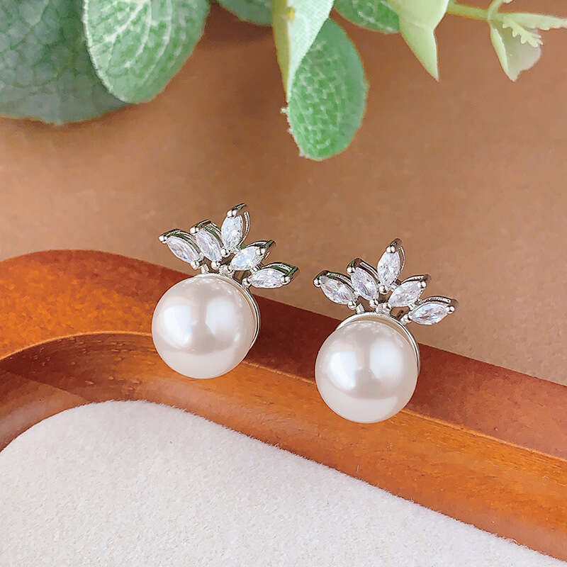 New Jewelry Set Necklace Earrings Imitation Australian White Pearl Fashion High-End Women's Aec
