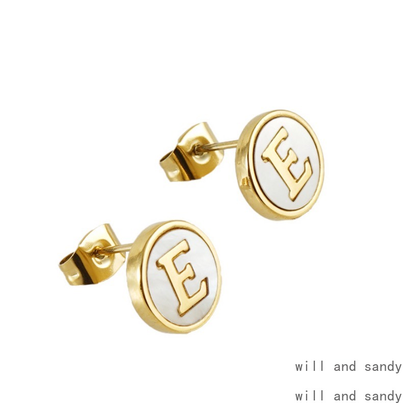 26 English Letter Initial Stud Earrings 18k Gold Plated Natural Shell Alphabet Name Ear Rings for Woman Luxury Jewelry Wedding Birthday Valentine Moth