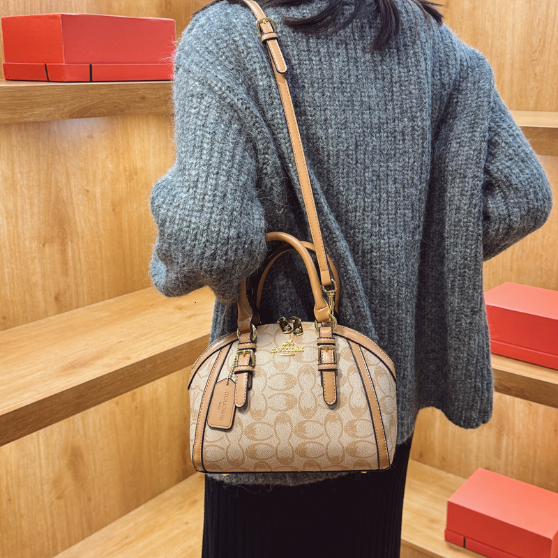 Designer Shell 2025 New Fashionable High-end Elegant Printed Shoulder Crossbody Light Luxury Women's Bag