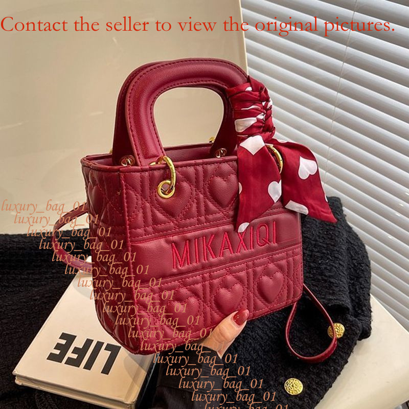 Designer bag 2025OFF Shoulder Bag Red Brides Wedding New Gift for Best Friend Large Capacity Woman Matte Handheld Crossbody Princess Dai Bag tote bag