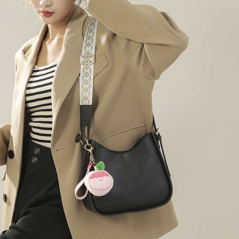 Free shipping designer bag Luxury bag Korean Style Fashion Tote for Women, Cherry New Commuter Large Capacity Shoulder Bag, Casual Simple Women's