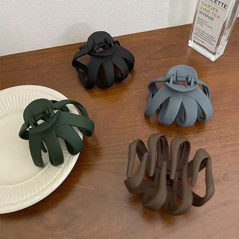 Elegant Solid Pumpkin Shape Plastic Hair Claw For Women Back Head Headband Hair Claw Clip Hairpin Fashion Hair Accessories Z250707