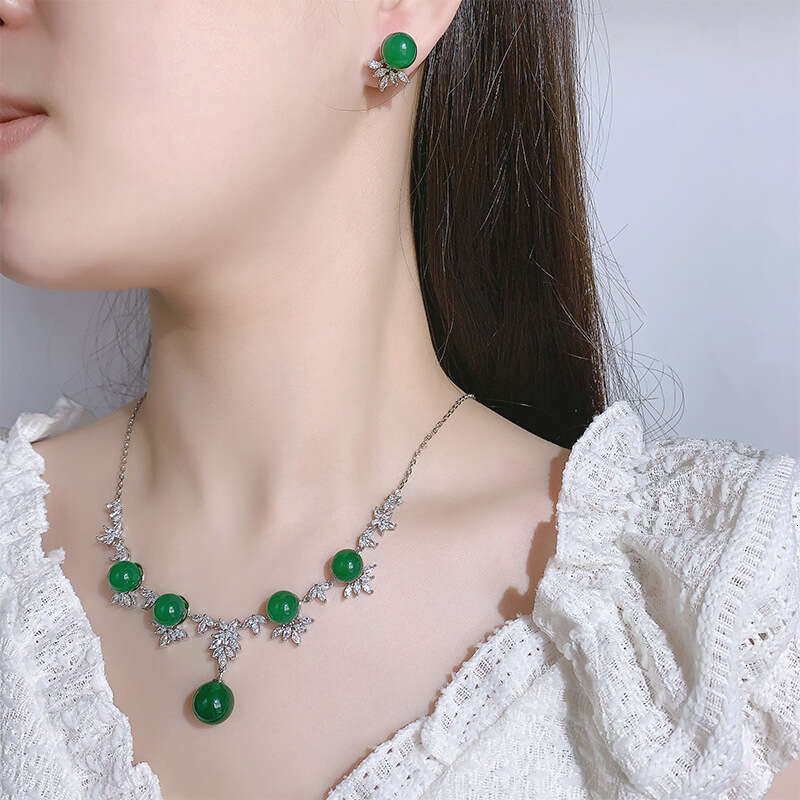 Autumn Winter New Jewelry Set Natural Imperial Green Chalcedony Evening Chain Earrings High-End Luxurious Versatile Women's 54E