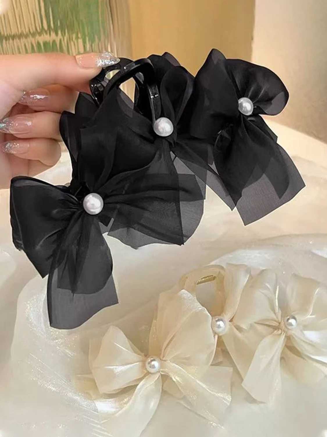 Spring and summer Korean sweet and elegant pearl organza bow grab clip gentle temperament large pan hair grab clip shark clip Z250707