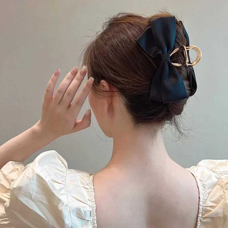 Korean Fashion Metal Bow Hair Claw Clip High Quality Simple Elegant Hair Clip Claw Clamp Headwear Girls Women Hair Accessories Z250707