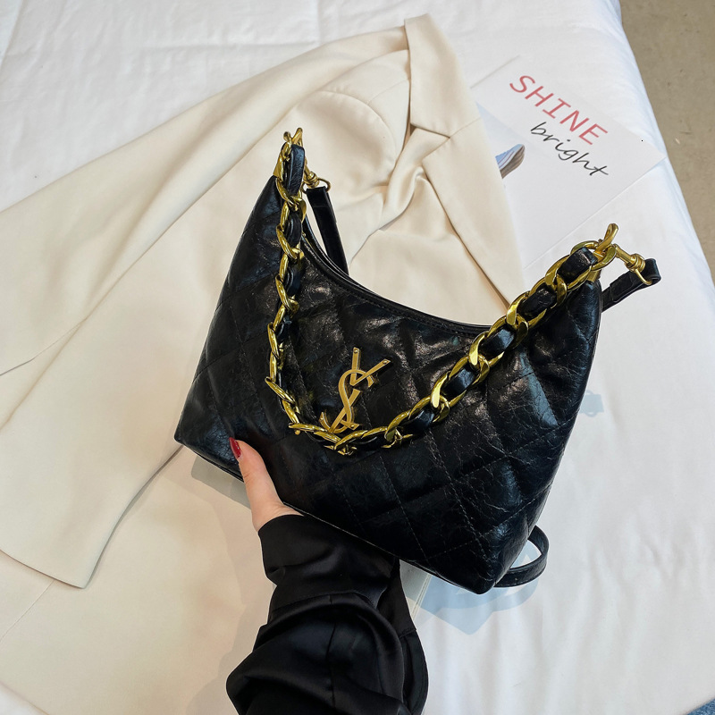Designer 2025 New Small Chanel Style Diamond Chain Underarm for Women Korean Fashion Versatile Large Shoulder Crossbody Luxury Women's Bag