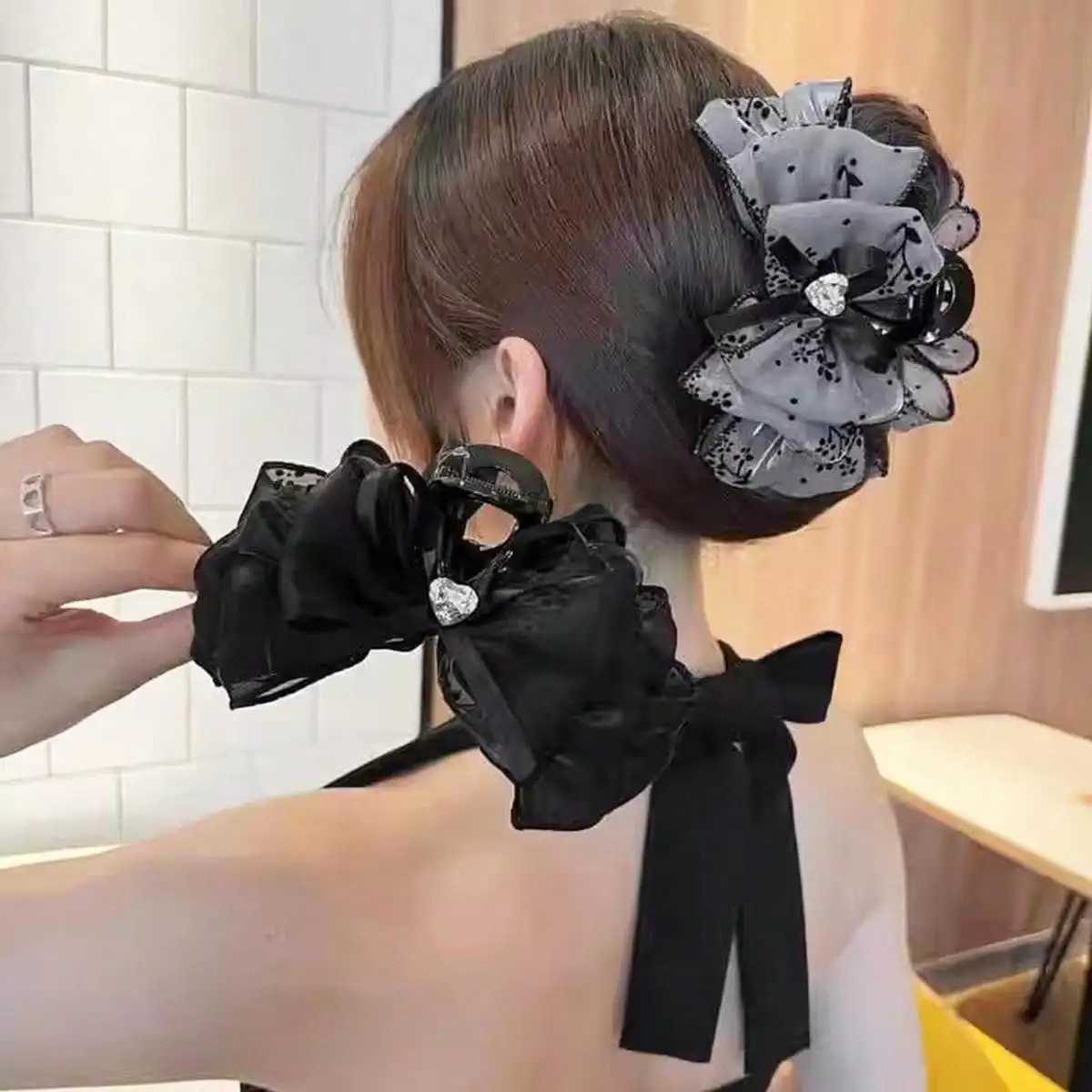 1pc womens multi-color rhinestone heart embellishment mesh bow hair clip double-sided bubble grip clip fluffy hair claw Z250707