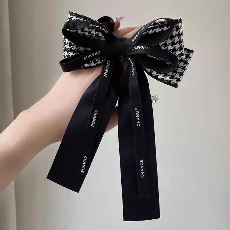 Women Luxury Korean Style Barrettes Headwear Hair Accessories Rhineston Tassel Hair Clips for Women Girls Fabric Bow Hairpins Z250707