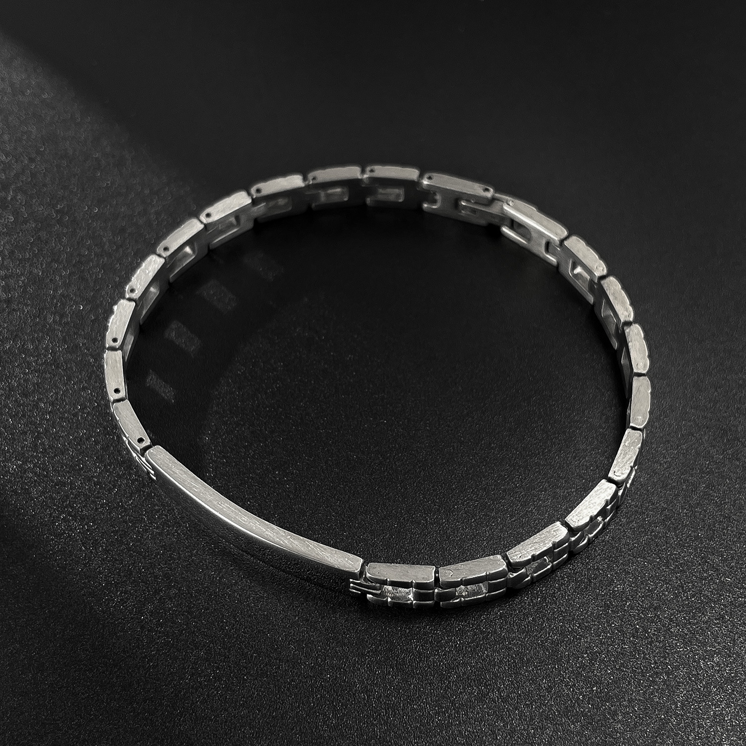 Hip Hop Stainless Steel Bracelet for Men Personalized Smooth Curved Brand Fashion Trend Watch Band Jewelry Global Wholesale