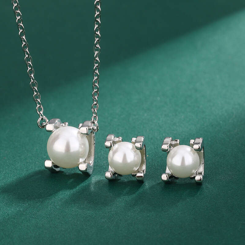 Huayoumei Set S Sier Needle Earrings Shell Pearl Light Pendant Clavicle Chain New Bull Head Necklace 7Ce