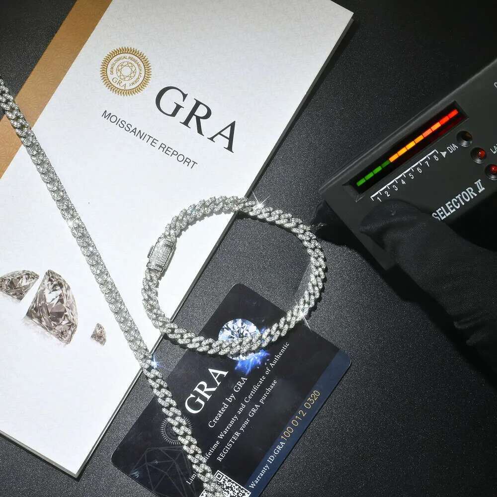 Top-quality necklaceFine Jewelry Fast Shipping 6mm8mm10mm Sterling Sier Moissanite Cuban Link Chain Mens and womens jewelry