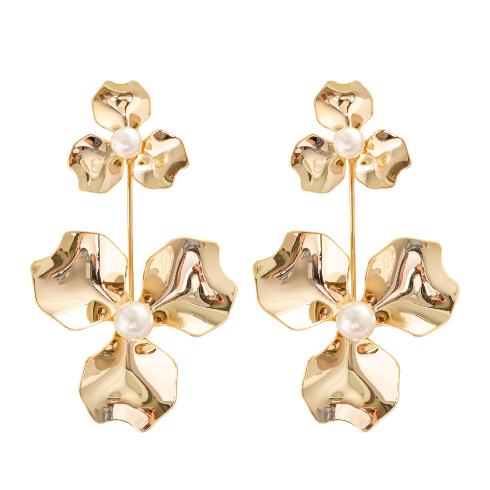 Fashion Exaggerated Gold Large Flower Pearl Light Elegant High-end Fashionable Sier Needle Earrings