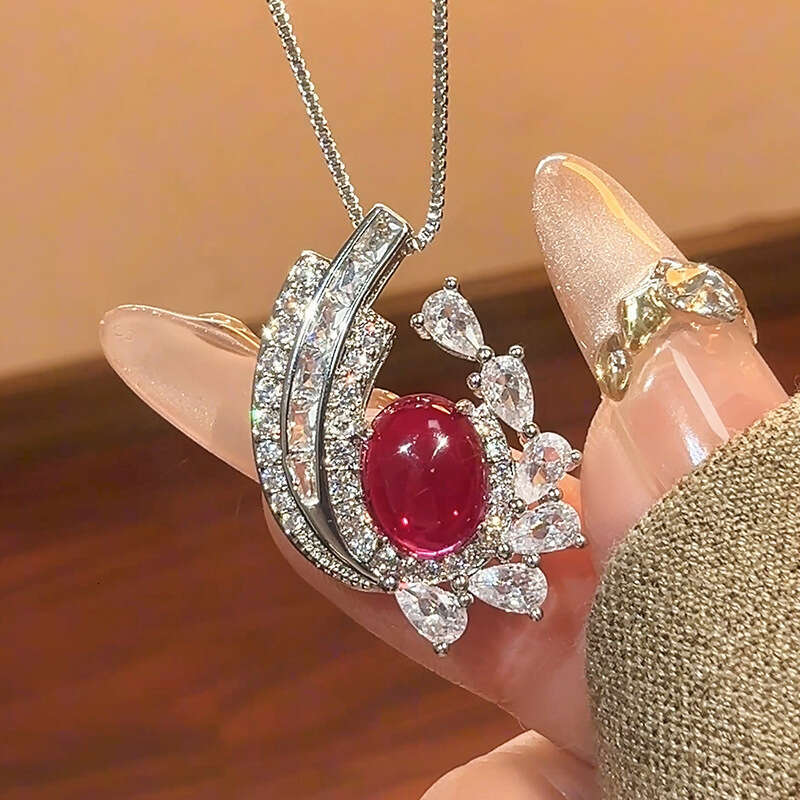 New Pendant Jewelry Imitation Red Corundum Blue Spinel High-End Fashion Women's Necklace 21E