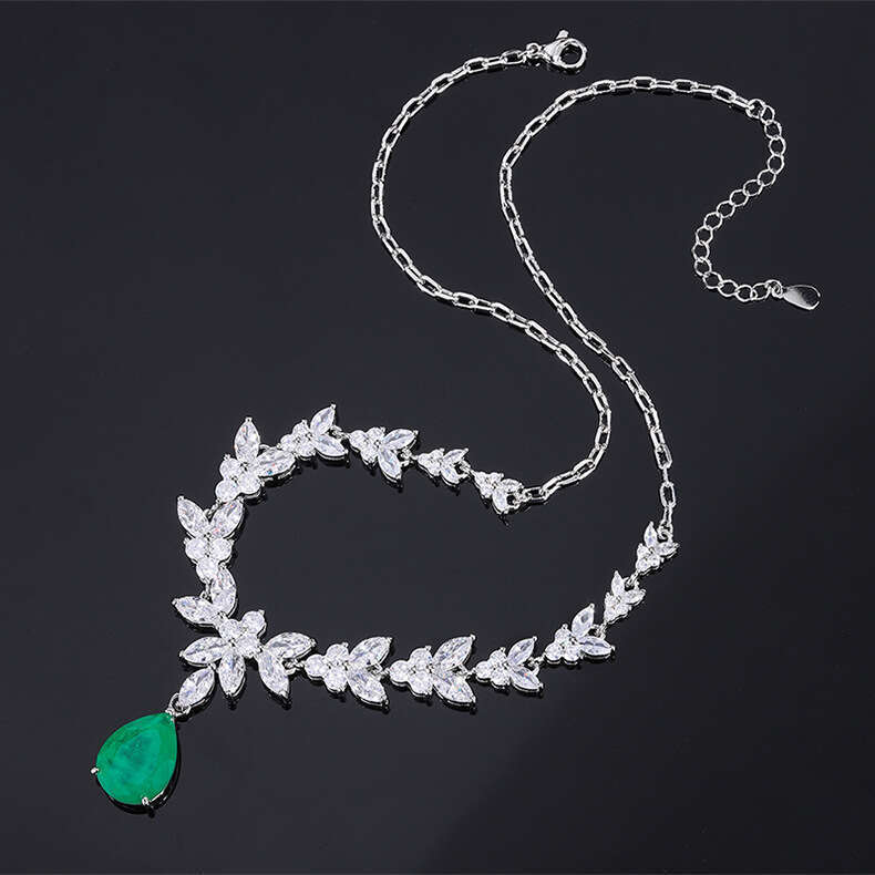 Luxurious Red Corundum Pendant Zircon Clavicle Chain Dress Evening Jewelry Colorful Gem Necklace 4A3