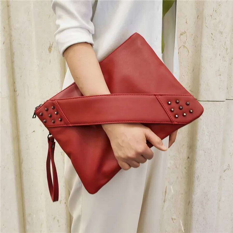 Fashion Rivets Women Envelope Clutch PU Leather Women's Crossbody Messenger Bag Female Shoulder Bag Clutches Bolsas Red