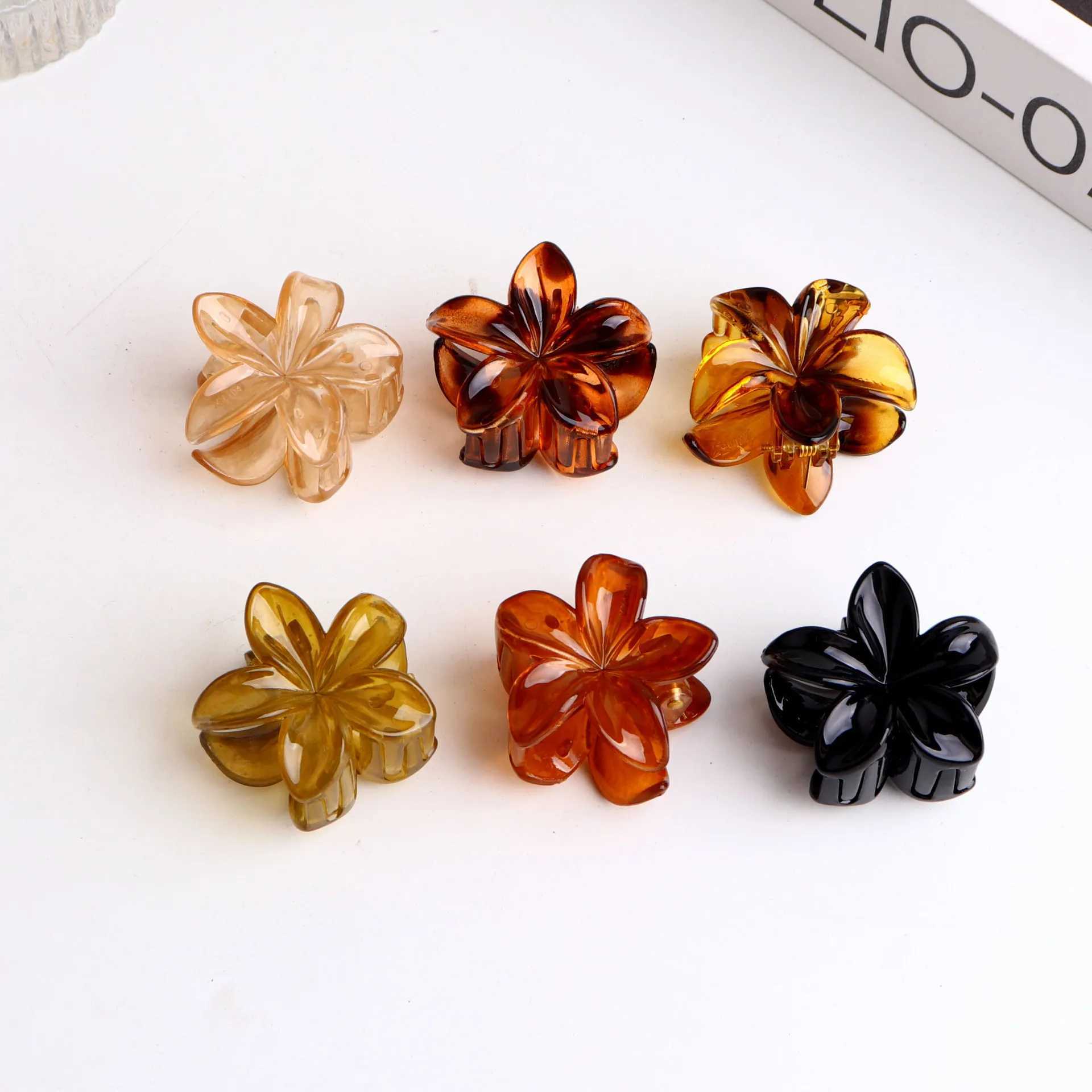 6Pcs/set Vintage Amber Leopard Print Color Jelly Flower Small Hair Clips Claw Clamp Hairpin Barrette Hair Accessory Y250707