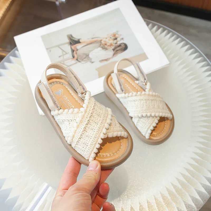 Girls Summer Beach Shoes Ethnic Style Kids Casual Sandals Soft Sole Fashion Children Retro Princess Shoes 2024 Summer New R250707