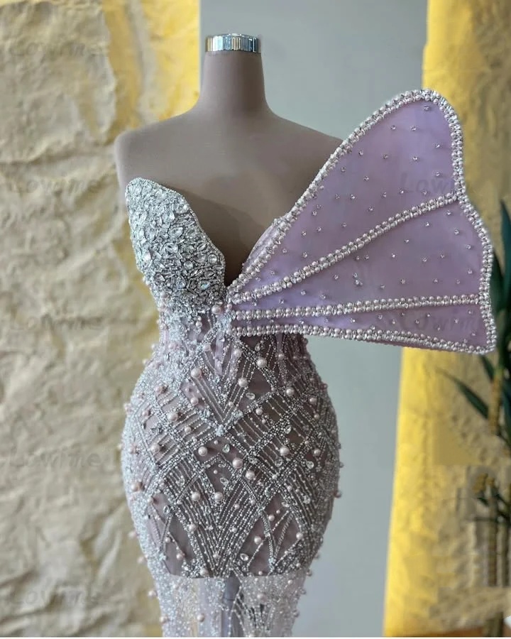 Fashion Women Evening Dresses Sweetheart Neck Sleeveless Gown See Through Crystal Pearls Beads Sweep Train Dress For Party Custom Made
