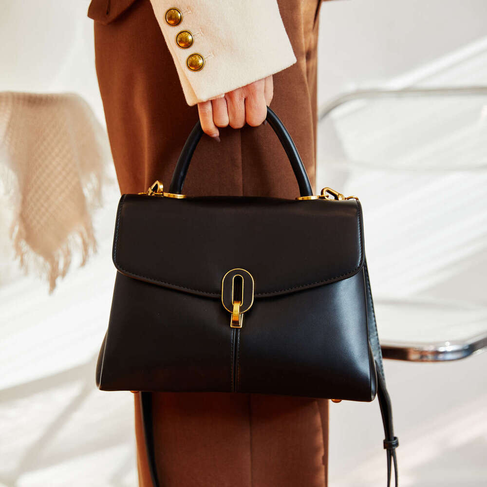 Free shipping designer bag Luxury bag Light Luxury High-End Crossbody 2025 New Versatile Handbag Stylish Single Shoulder Bag for Women Classic versati