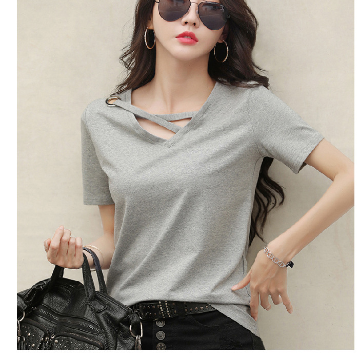 2025 Summer new women's T-shirt new Korean V-neck niche design short sleeved female student T-shirt loose plus size top new designer T-shirt