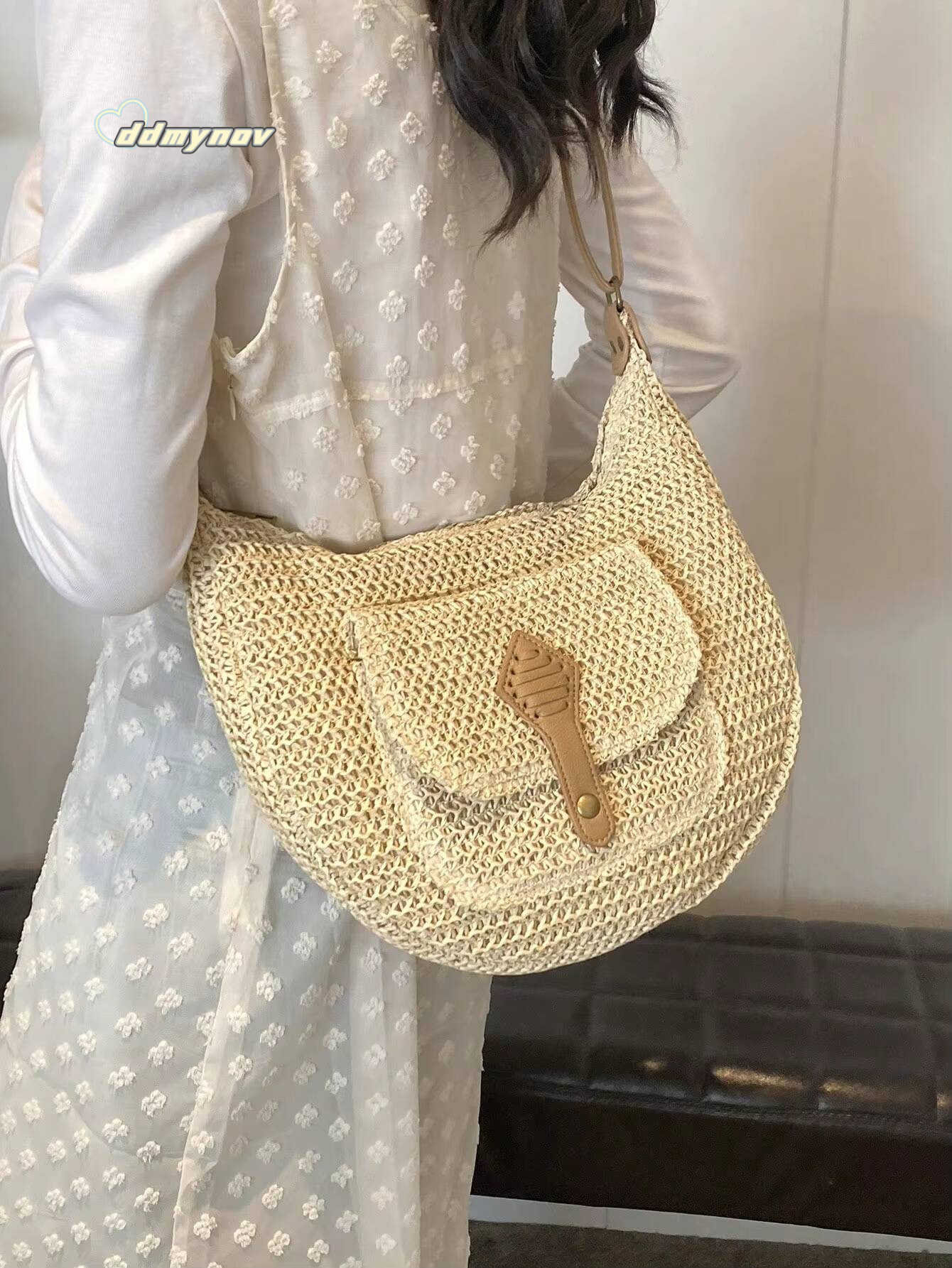 Fashionable New Trendy Shoulder Crossbody Womens Versatile Straw Saddle Bag ddmynov