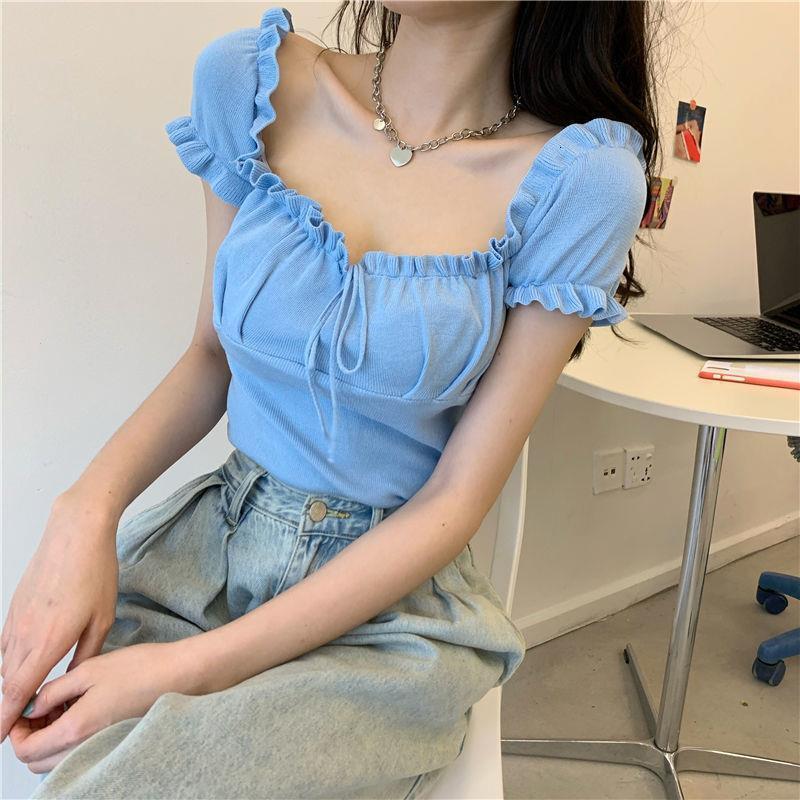 2025 Summer New Women's T-shirt New Pleated Ruffle Edge Off Shoulder Crop Top New Drawstring Slim Fit Sexy Short Sleeved Knitted New Designer T-s