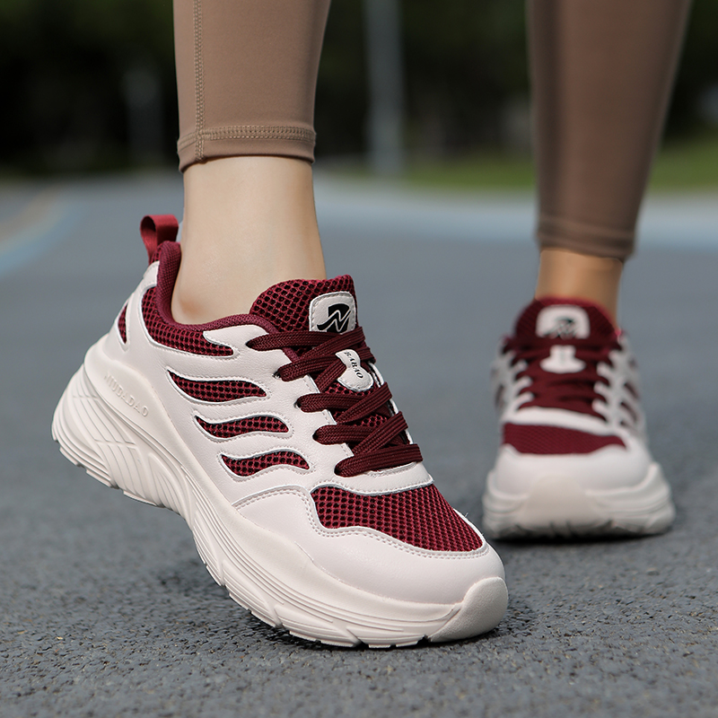 Lightweight Unisex Dancing Shoes with Cushioned Footbeds Ideal for Continuous Outdoors Activities