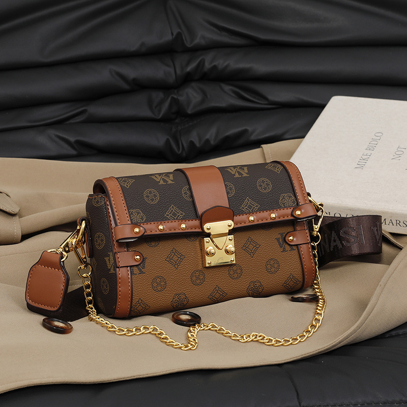 Designer High-End Feel for Women 2025 New Korean Style Color-Block Casual Simple Commuter Phone Shoulder Crossbody Light Luxury Women's Bag