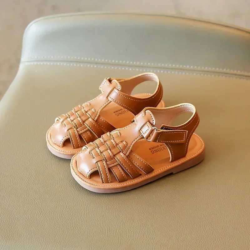 2025 New Vintage Weave Solid Girls Sandals Closed Toe Sandals for Girls Kids Baby Flat Girls Sandals Summer Kids ShoesR250707