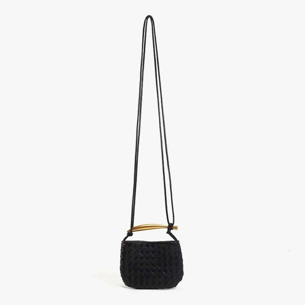 2025 summers musthave handmade woven bucket bag for women simple elegance spacious interior shoulder crossbody options