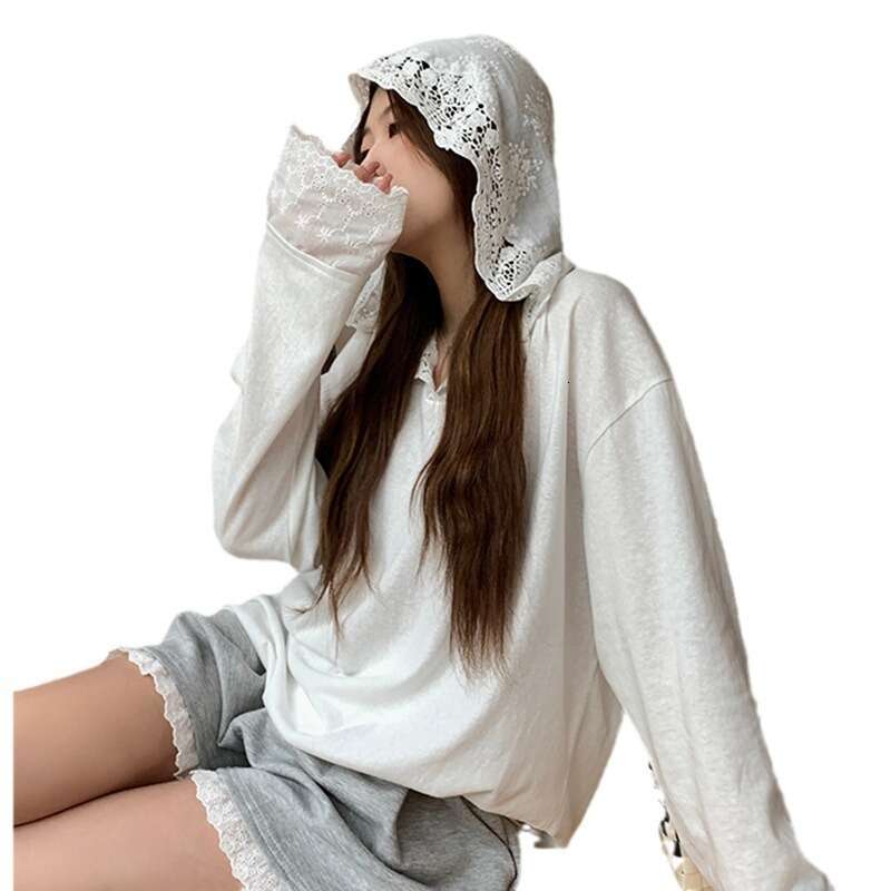 Summer New Crochet Lace Patchwork Hooded T-Shirt For Women, Casual Slimming High-End Thin Sunscreen Top B5