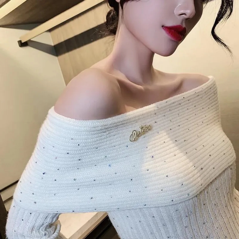 Trendy Queen Letter Inlaid Brooches for Women Simple Elegant Charm Casual Alloy Brooch Pins Dress Wedding Gifts 250625
