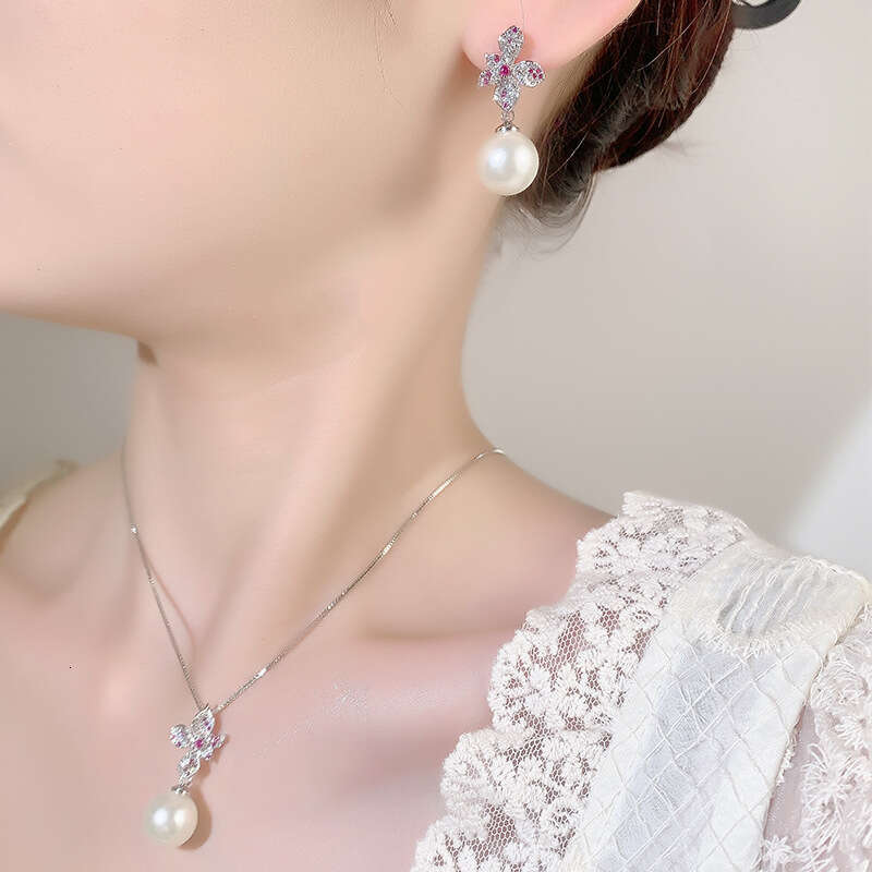 Pearl Necklace Niche Light Sense High-End Temperament New Summer Versatile Set Pendant Earrings For Women 35D