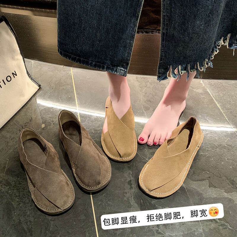 2025 Summer New Soft Leather Shoes Round Toe Slip-On Roman Fisherman Women's Sandals Large Size