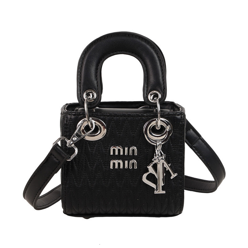 Designer High-End Soft Leather Wrinkled Princess Diana 2025 New Versatile Fashion Elegant Shoulder Handbag Crossbody Small Square Light Luxury Women&#