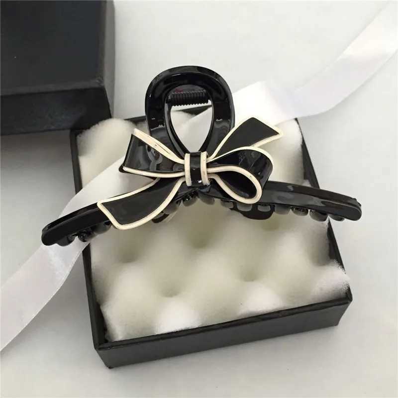 11CM Simple Casual Korean Acrylic Large Womens Hair Clip Claw Elegant Bow-knot Design Hair Accessories Ponytail Clips Headdress Z250707