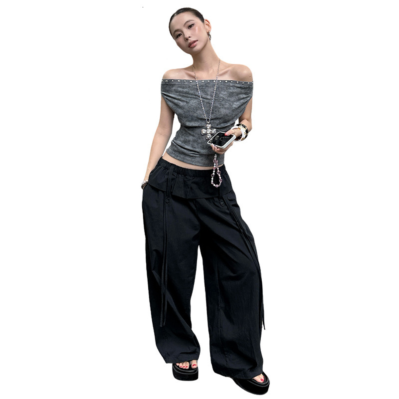 2025 Summer new women's T-shirt fashionable street casual rivet gradient off shoulder top retro worn-out short sleeved T-shirt new designer T-shi